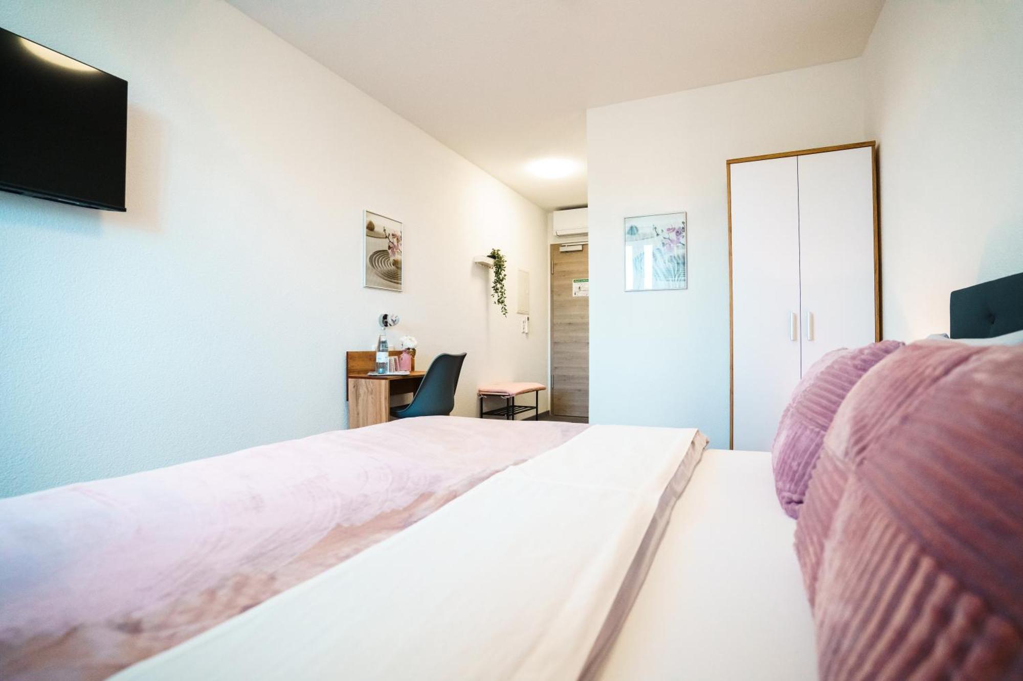 Hotel Am Schafbaum บาด รัพเพเนา ภายนอก รูปภาพ