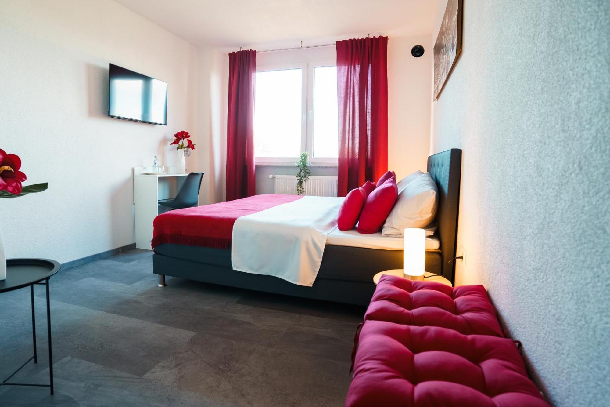 Hotel Am Schafbaum บาด รัพเพเนา ภายนอก รูปภาพ